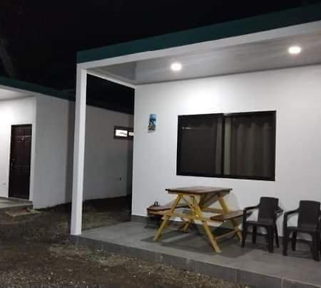 Bari Campings Resort Puerto Viejo de Talamanca Екстериор снимка